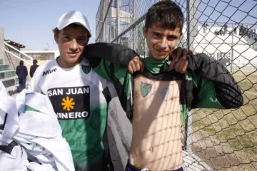 Un recibimiento con claros Un recibimiento con claros