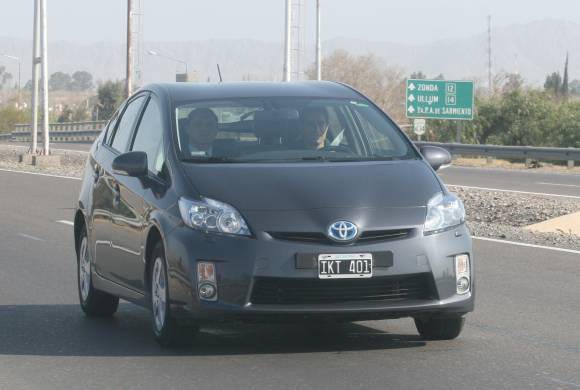El auto del futuro ya circula por las calles sanjuaninas El auto del futuro ya circula por las calles sanjuaninas