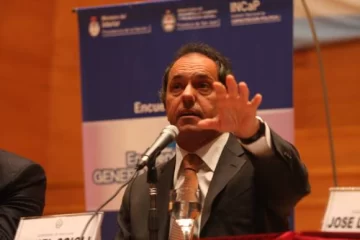 Trabajo codo a codo Trabajo codo a codo