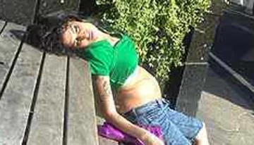 Ebria, se desmayó en la calle Ebria, se desmayó en la calle