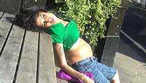 Ebria, se desmayó en la calle Ebria, se desmayó en la calle