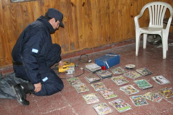 ¿Amantes y ladrones? ¿Amantes y ladrones?