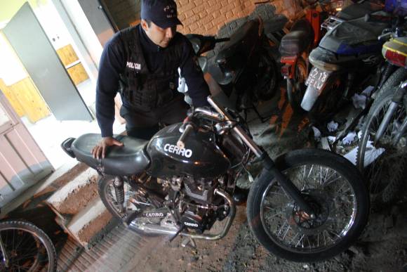 Caen por robar 2 motos Caen por robar 2 motos