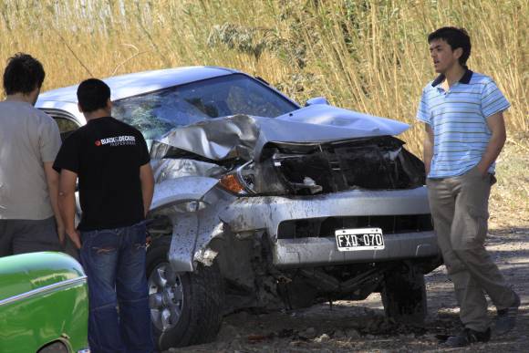 En 4×4, contra un árbol En 4×4, contra un árbol