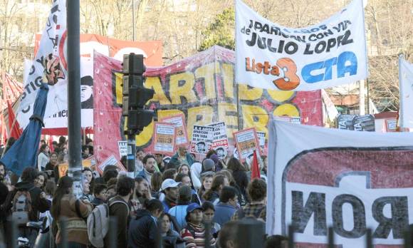 Duros reclamos a 4 años sin López Duros reclamos a 4 años sin López