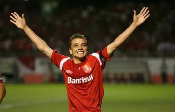 D’Alessandro por 100 D’Alessandro por 100