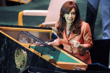 Cristina propuso un tercer país en el juicio por AMIA Cristina propuso un tercer país en el juicio por AMIA