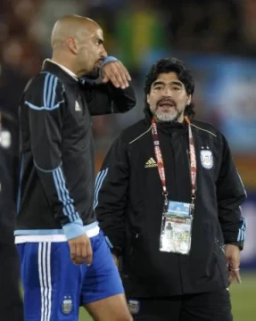 Quiere juntarse con Maradona Quiere juntarse con Maradona