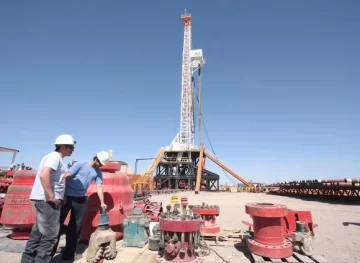 El 90% de la tarea hecha y aún no hallan petróleo El 90% de la tarea hecha y aún no hallan petróleo