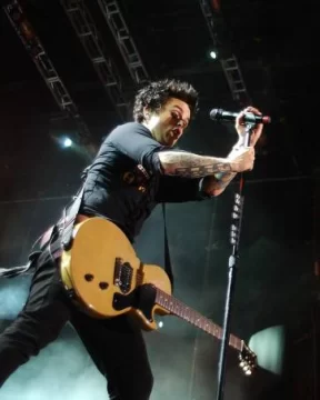 Unas 40 mil almas vibraron con Green Day Unas 40 mil almas vibraron con Green Day