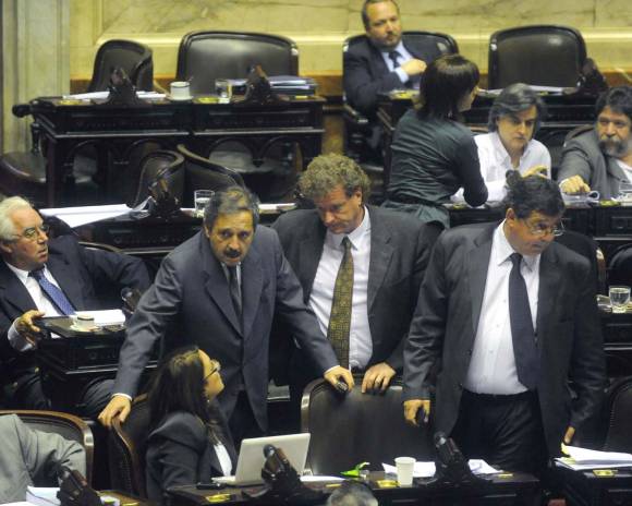 Escándalo en Diputados por la supuesta compra de votos Escándalo en Diputados por la supuesta compra de votos