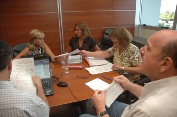 Gioja “ahora” no habla de aumento Gioja “ahora” no habla de aumento