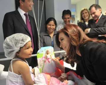 Cristina Fernández, solidaria con la nena que cayó al pozo Cristina Fernández, solidaria con la nena que cayó al pozo
