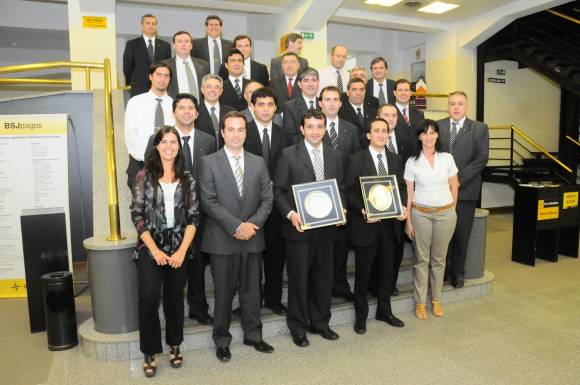 Banco San Juan, premiado Banco San Juan, premiado