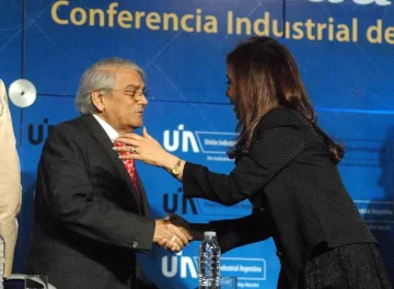 CFK defiende a un Estado que oriente CFK defiende a un Estado que oriente