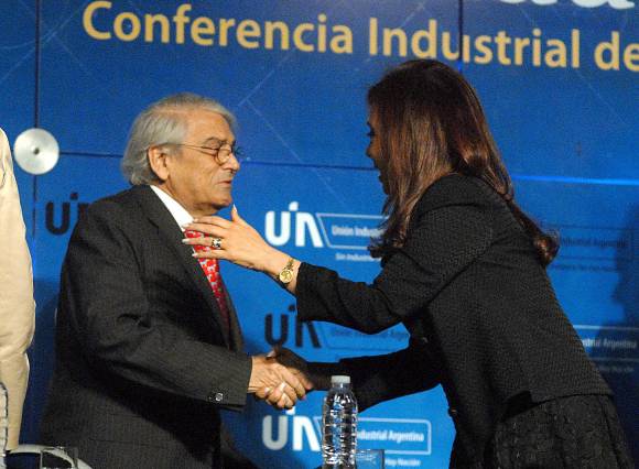 CFK defiende a un Estado que oriente CFK defiende a un Estado que oriente