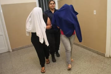 Dos detenidas por estafas con el pago de $180 por hijo Dos detenidas por estafas con el pago de $180 por hijo