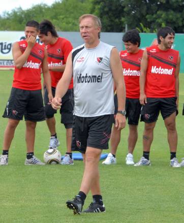 Regresó sin Alayes Regresó sin Alayes