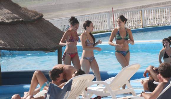 Ullum: el problema de la sequía llegó a las piletas Ullum: el problema de la sequía llegó a las piletas