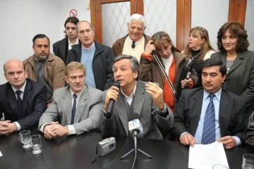 Re-re: poco ánimo opositor para la campaña por el no Re-re: poco ánimo opositor para la campaña por el no