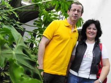 Vino desde Italia para ayudarle a un niño sanjuanino a estudiar Vino desde Italia para ayudarle a un niño sanjuanino a estudiar