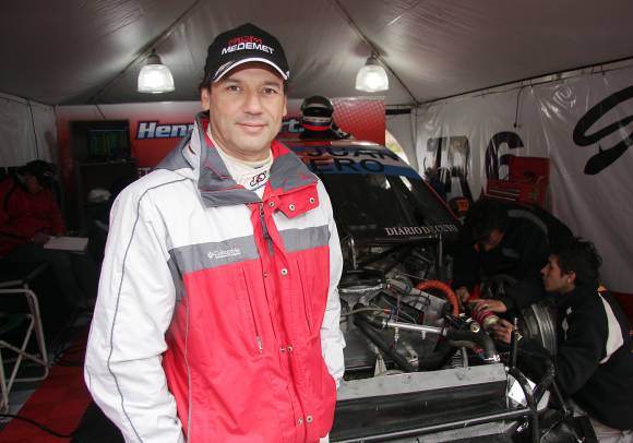 Henry marcó el 9no. tiempo Henry marcó el 9no. tiempo