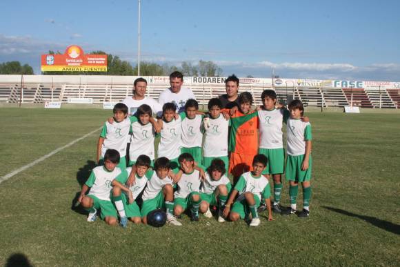 Los chicos copan todas las canchas Los chicos copan todas las canchas