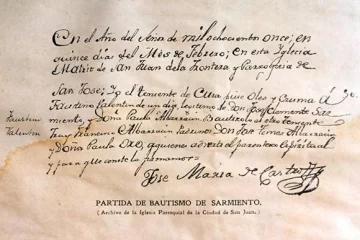 Con otro nombre y un día antes Con otro nombre y un día antes