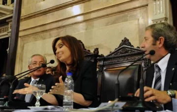 Cristina y una fuerte defensa de su gestión en el Congreso Cristina y una fuerte defensa de su gestión en el Congreso