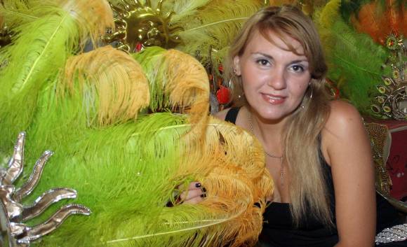 Antes fue candidata a reina, ahora hizo la canción oficial Antes fue candidata a reina, ahora hizo la canción oficial