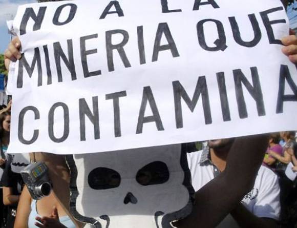 Crítica radical por ausencia de Cobos Crítica radical por ausencia de Cobos