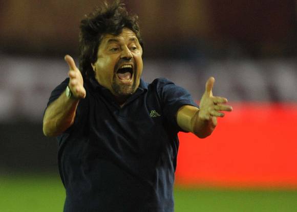 Caruso Lombardi, a un paso de ser el DT Caruso Lombardi, a un paso de ser el DT