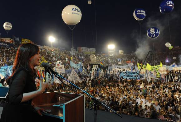 CFK prolonga el suspenso en cuanto a candidaturas