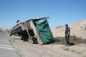 Pinchó, paró y luego volcó Pinchó, paró y luego volcó