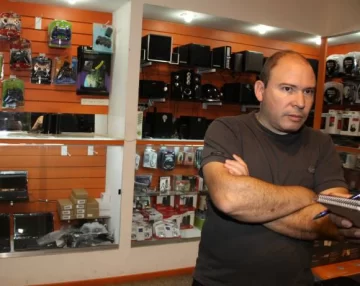 Asalto en el centro: roban $20.000 en computadoras Asalto en el centro: roban $20.000 en computadoras