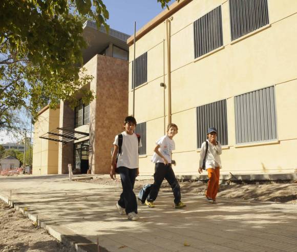 Secundarios: aún hay más de 100 chicos sin escuela Secundarios: aún hay más de 100 chicos sin escuela