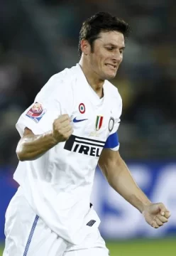 Un clásico con todas las letras Un clásico con todas las letras