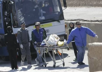 Trágico vuelco de una barcaza