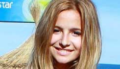 “Mi familia adora a Carlos” “Mi familia adora a Carlos”