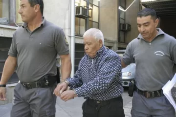 Cárcel a un anciano que violó a una nena con retraso mental Cárcel a un anciano que violó a una nena con retraso mental