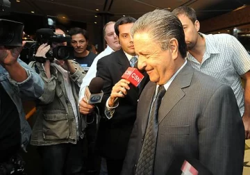 Creen que Duhalde va a seguir con partido propio Creen que Duhalde va a seguir con partido propio