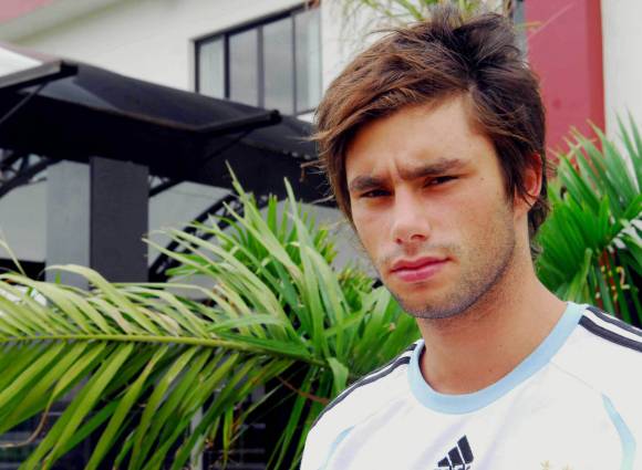 Yacob se desgarró y tiene para un mes Yacob se desgarró y tiene para un mes