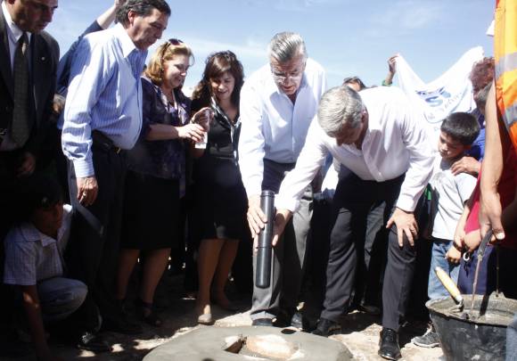 Más de $140 millones Más de $140 millones