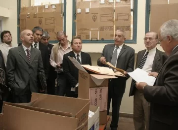 Le ordenan al Gobierno no hacer publicidad con obras Le ordenan al Gobierno no hacer publicidad con obras