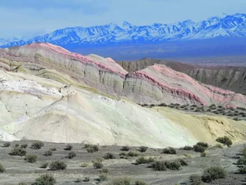 Rincones de Araya: El cobre empieza a brillar Rincones de Araya: El cobre empieza a brillar