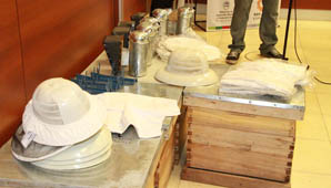 Entregaron insumos técnicos para obreros apícolas Entregaron insumos técnicos para obreros apícolas