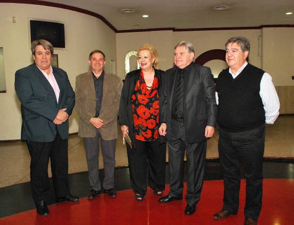 Presentó su libro Rony Vargas Presentó su libro Rony Vargas