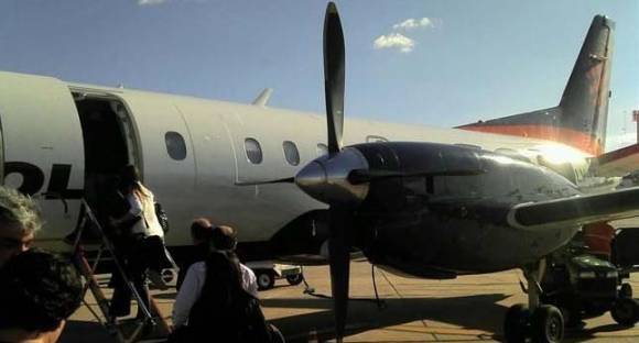 La mujer que se salvó de milagro y fotografió el avión antes de la tragedia La mujer que se salvó de milagro y fotografió el avión antes de la tragedia