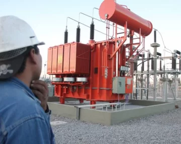 La mitad de la electricidad de San Juan, colgada de un cable La mitad de la electricidad de San Juan, colgada de un cable