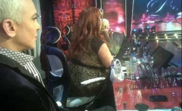 Como mona con navaja Como mona con navaja